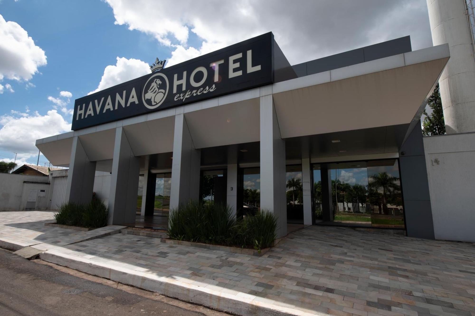 Havana Express Убераба Экстерьер фото